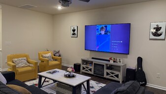 321 Brk Pne Trl in Apex, NC - Building Photo