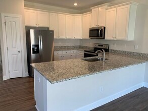 6927 Eddy Point Ln in Raleigh, NC - Building Photo - Building Photo