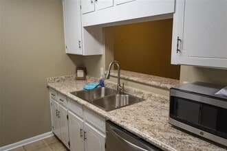 131 Candlebrook Dr in Enterprise, AL - Building Photo - Building Photo