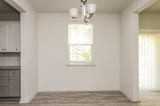 6229 Woodland Cir in Charlotte, NC - Building Photo - Building Photo