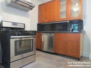 48 Saint Germain St, Unit 1 in Boston, MA - Foto de edificio - Building Photo