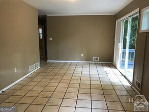 135 Lillian Dr in Athens, GA - Building Photo - Building Photo