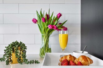 398 NE 5th St in Miami, FL - Building Photo - Building Photo