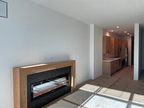 934 W Diversey Pky, Unit #1 in Chicago, IL - Building Photo - Building Photo