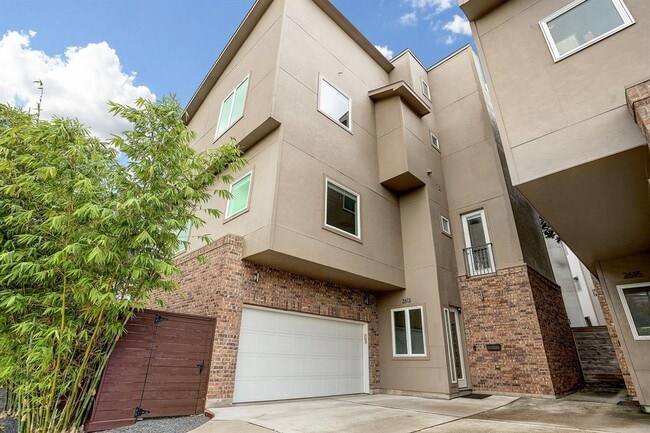 2613 Waugh Dr in Houston, TX - Building Photo - Building Photo
