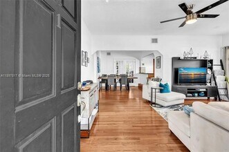 836 W 40th St in Miami Beach, FL - Building Photo - Building Photo