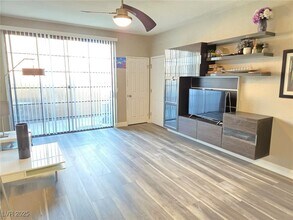 5154 S Jones Blvd in Las Vegas, NV - Building Photo - Building Photo