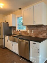 728 Pointe Ct, Unit D in Tallahassee, FL - Building Photo - Building Photo