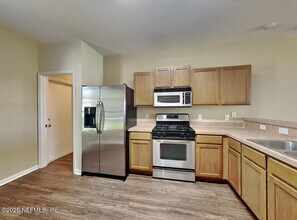 2467 Eisner Dr in Jacksonville, FL - Building Photo - Building Photo