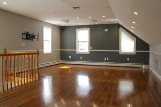 33 Franklin St, Unit 2 in Somerville, MA - Building Photo - Building Photo