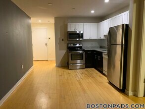 40 Boylston St, Unit 607 in Boston, MA - Building Photo - Building Photo