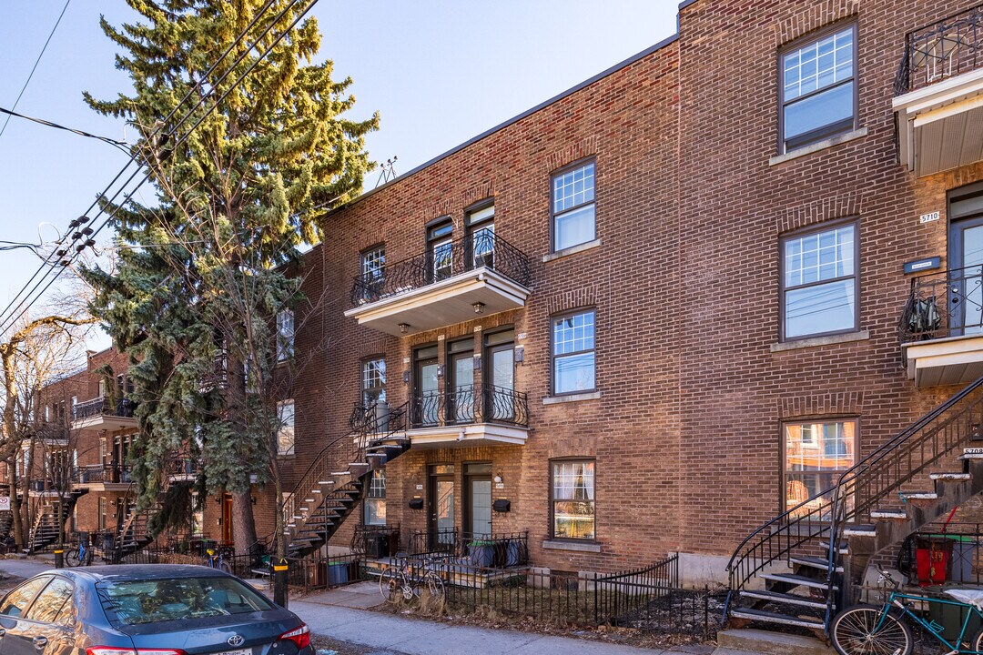 5696-5706 7E Av in Montréal, QC - Building Photo