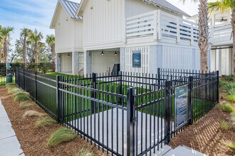 Atlantic Beach House in Mount Pleasant, SC - Building Photo - Building Photo