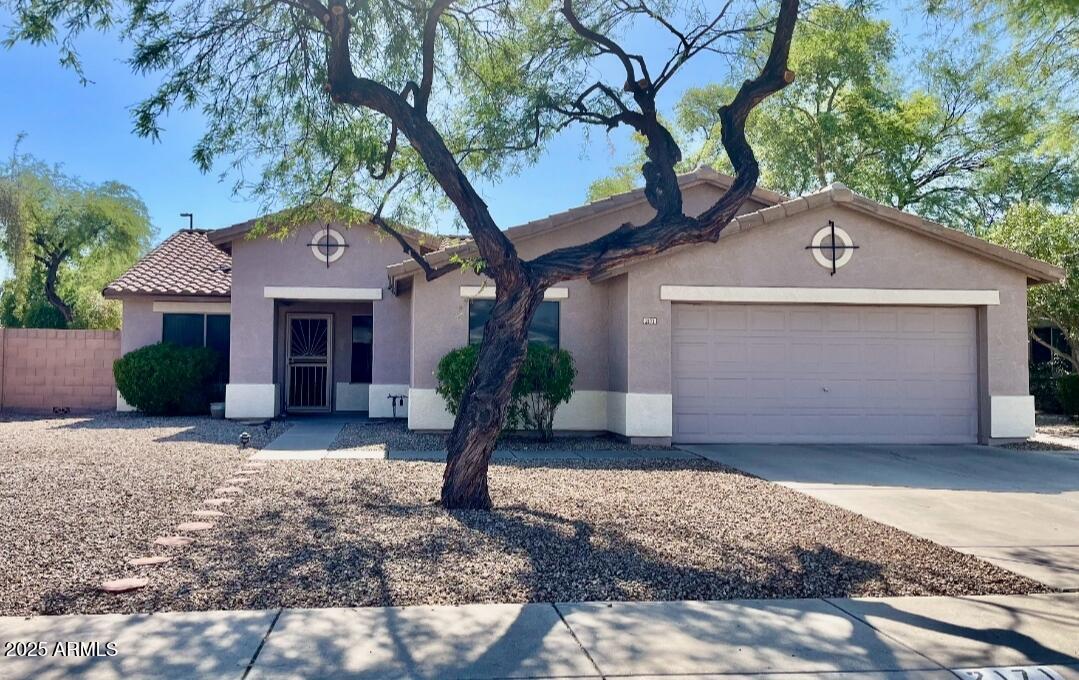 2171 S Portland Ave in Gilbert, AZ - Building Photo