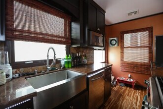 64 The Strand, Unit 64 in Hermosa Beach, CA - Building Photo - Building Photo