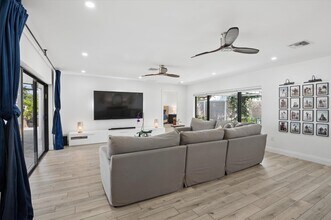 600 SW 8th Ter in Fort Lauderdale, FL - Building Photo - Building Photo