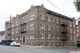 158 Gregory Ave in Passaic, NJ - Building Photo