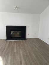 1915 157th St E in Tacoma, WA - Foto de edificio - Building Photo