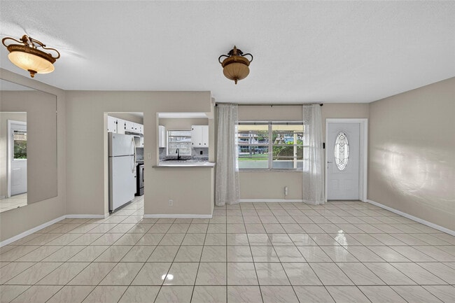 5300 Washington St in Hollywood, FL - Building Photo - Building Photo