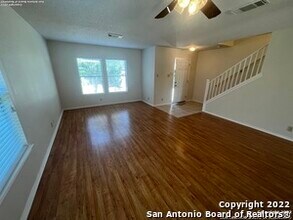 2111 Domal Ln in San Antonio, TX - Building Photo - Building Photo