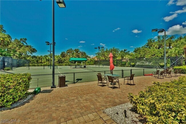 property at 3951 Otter Bend Cir