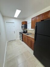419 S M St, Unit B in Lake Worth Beach, FL - Building Photo - Building Photo