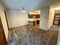 1006 Lincoln Way in Ames, IA - Building Photo - Building Photo