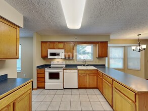7908 Windrift Pl in Reynoldsburg, OH - Building Photo - Building Photo