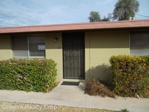 1401 E Adelaide Dr in Tucson, AZ - Building Photo - Building Photo