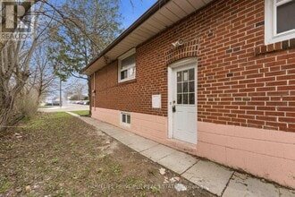 116 Shaftesbury St in Toronto, ON - Building Photo - Building Photo