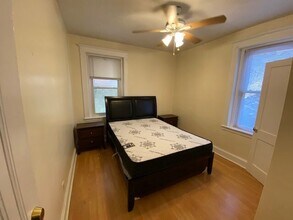 21 Westbourne Ter, Unit 1D in Brookline, MA - Building Photo - Building Photo