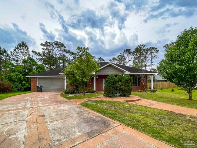 16601 Egret Cir in Pensacola, FL - Building Photo - Building Photo