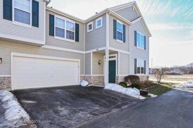 property at 611 Arbor Cir