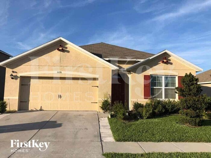 6091 Grey Heron Dr in Winter Haven, FL - Building Photo