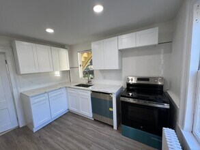 131 Montowese St in Branford, CT - Building Photo - Building Photo