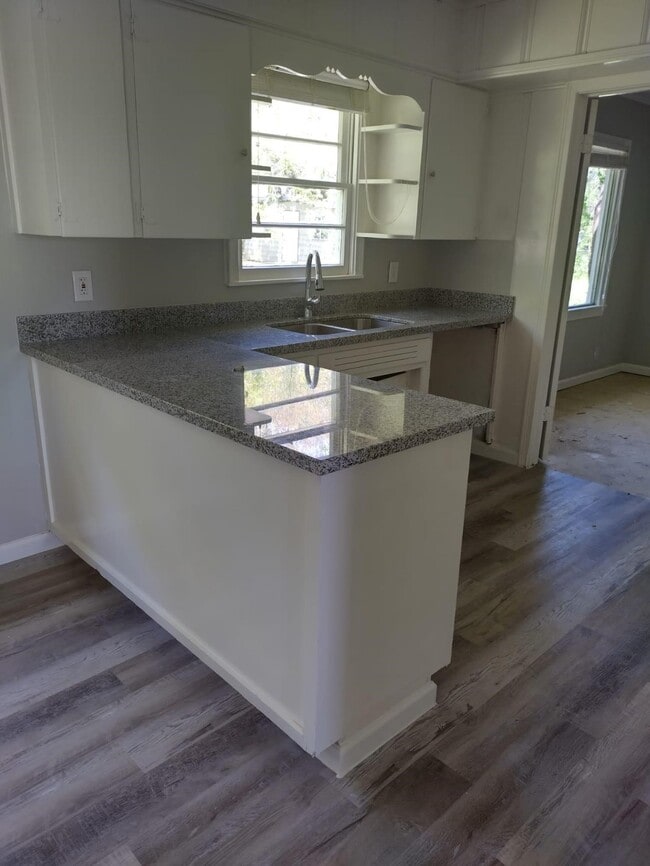 property at 1220 Walnut St