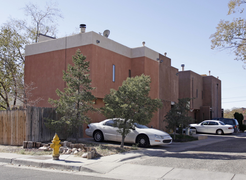 415 Tennessee St SE in Albuquerque, NM - Building Photo