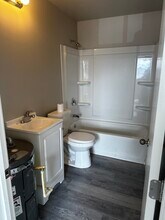 3519 S 56th St, Unit A in Tacoma, WA - Building Photo - Building Photo