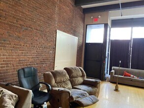 254 Friend St, Unit 1 in Boston, MA - Building Photo - Building Photo