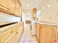 9533 Cresta Dr in Los Angeles, CA - Building Photo - Building Photo