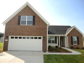 2217 Magnolia Ct in Elon, NC - Building Photo