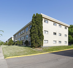 Mast Apartments in St. Paul, MN - Foto de edificio - Building Photo