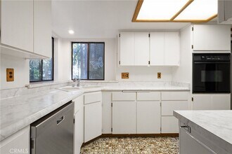 14334 Sinclair Cir in Magalia, CA - Building Photo - Building Photo