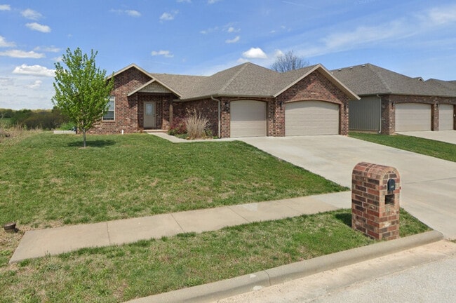 property at 863 S Dry Gulch Rd