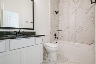 1547 Cathedral Bend Drive in Sienna, TX - Building Photo - Building Photo