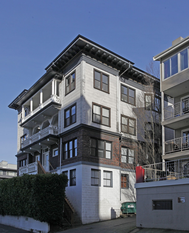 Chardonnay Apartments in Seattle, WA - Foto de edificio - Building Photo