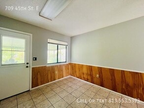 709 45th St E in Palmetto, FL - Building Photo - Building Photo