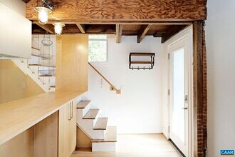 223 4th St NW in Charlottesville, VA - Building Photo - Building Photo