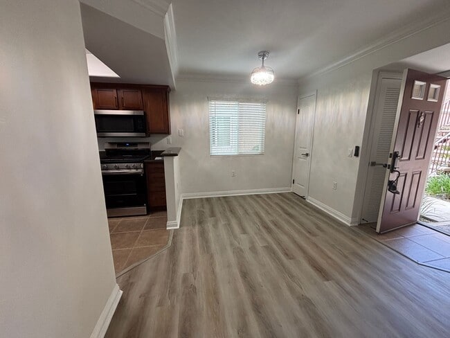 800 Sea Cliff Way in Oceanside, CA - Building Photo - Building Photo