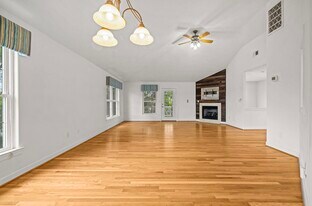 208 56th St in Virginia Beach, VA - Building Photo